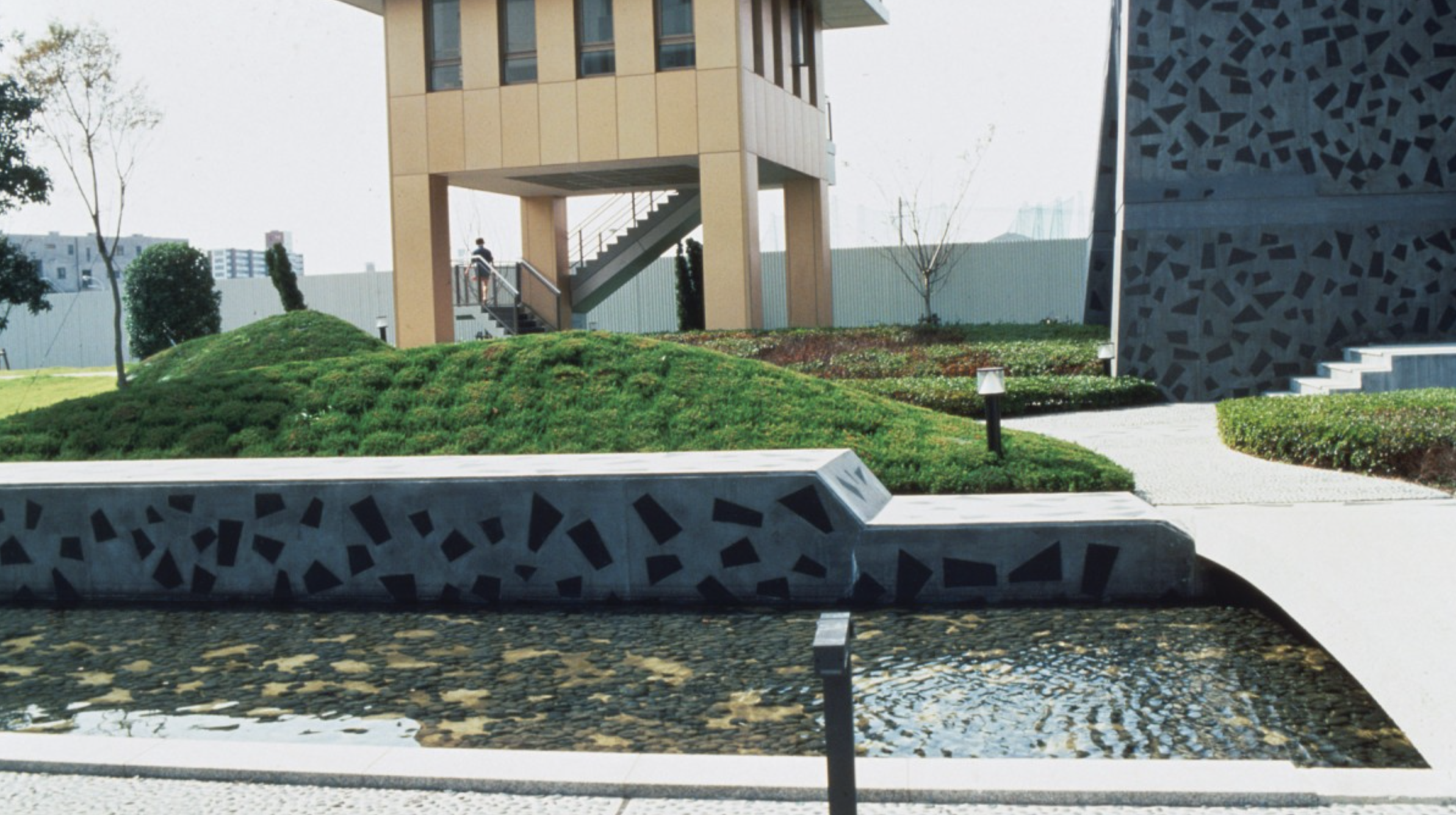 UQ02.png